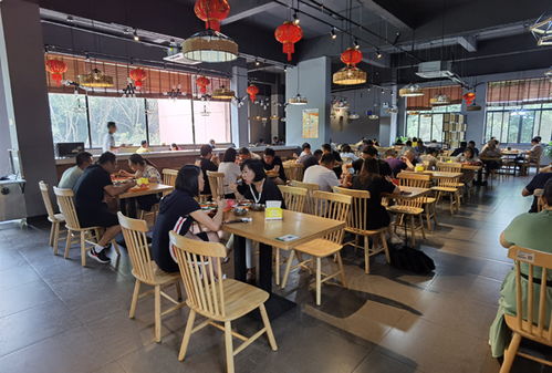 浓情九月 师恩难忘 餐饮服务中心献礼教师节